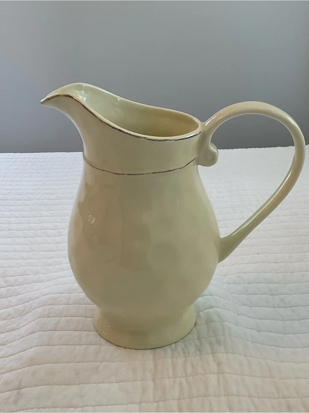 Pier 1 Marillo Crème Brûlée 10” Extra Large Pitcher. Hammered Cream Stoneware